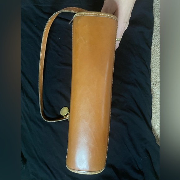 Vintage Designer Dooney & Bourke White & Tan Leather Shoulder Bag - Picture 3 of 7